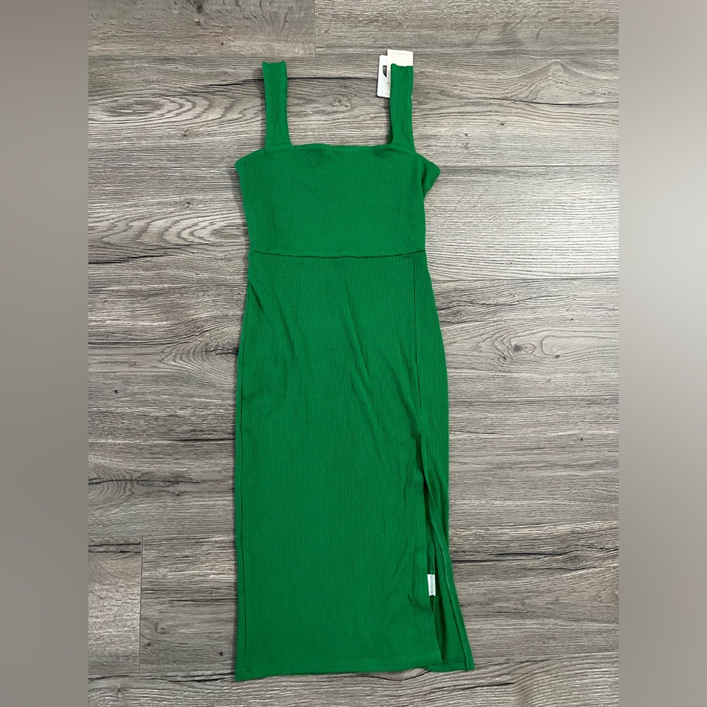 Green midi dress